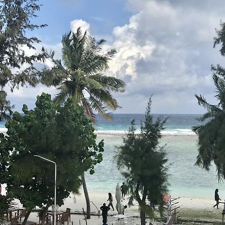 Coral Queen Inn Hulhumale Exterior photo